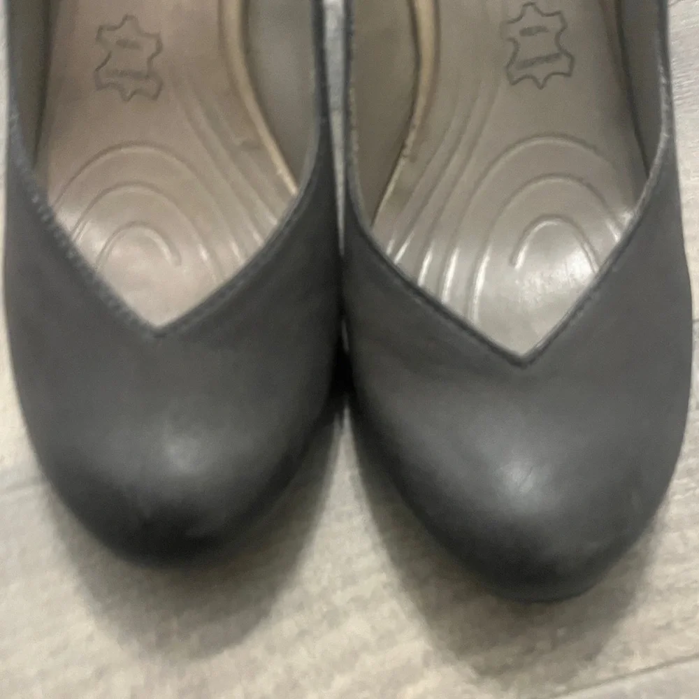 Marc Art of Walking Black Leather Round Toe Heels 3” Heels - Picture 3 of 12